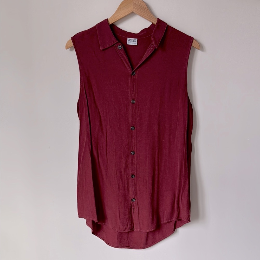 🟢 5/$25 CP Shades | Long Sleeveless Button Up Tank Top in Deep Red | Size S
